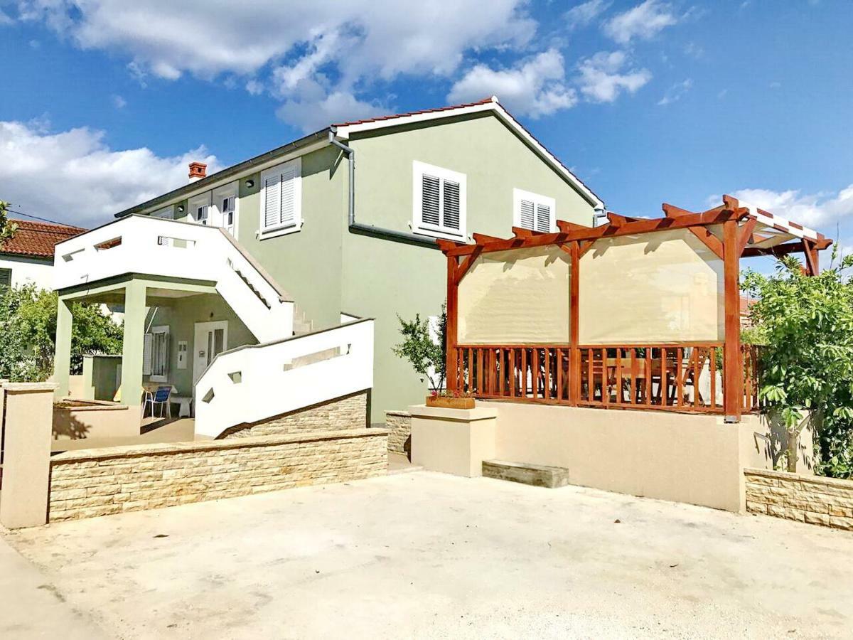 Apartmani Nina I Niko Ugljan Esterno foto